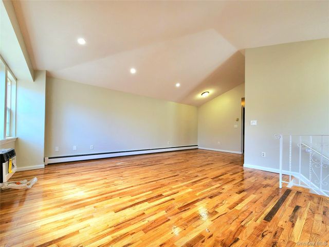 94-17 90th Avenue 2nd Floor, Woodhaven, NY 11421