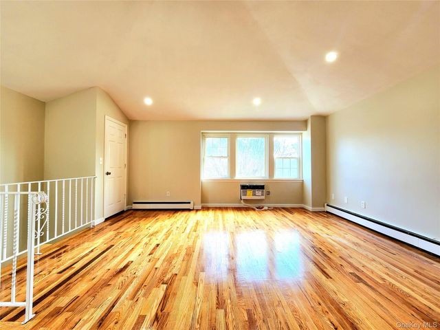 94-17 90th Avenue 2nd Floor, Woodhaven, NY 11421