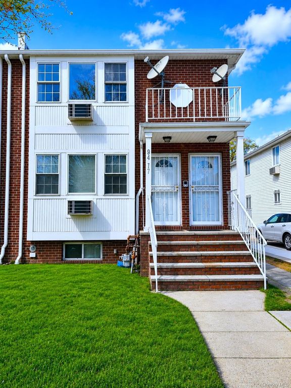 94-17 90th Avenue 2nd Floor, Woodhaven, NY 11421