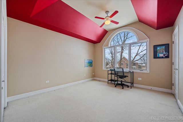 2441 Bird Lane, Batavia, IL 60510