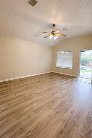 515 Olaf DR A & B, Temple, TX 76504