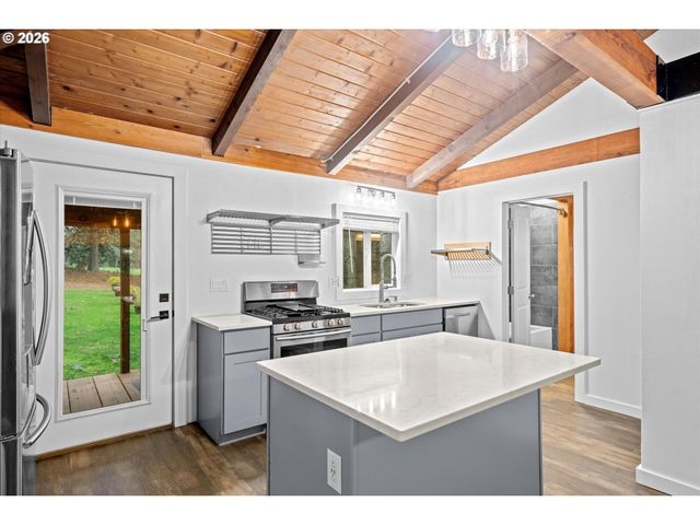 38960 Se RUDE Rd, Sandy, OR 97055