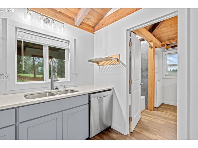 38960 Se RUDE Rd, Sandy, OR 97055
