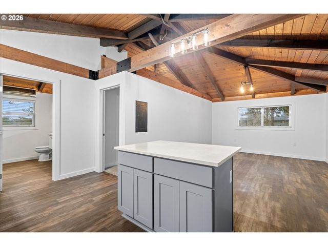 38960 Se RUDE Rd, Sandy, OR 97055