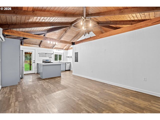 38960 Se RUDE Rd, Sandy, OR 97055
