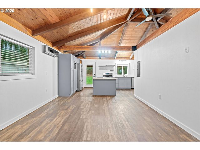 38960 Se RUDE Rd, Sandy, OR 97055