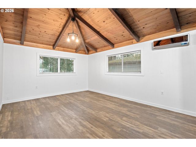 38960 Se RUDE Rd, Sandy, OR 97055