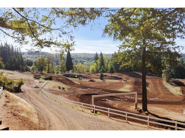 38960 Se RUDE Rd, Sandy, OR 97055