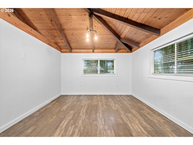 38960 Se RUDE Rd, Sandy, OR 97055