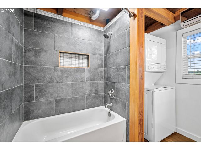 38960 Se RUDE Rd, Sandy, OR 97055