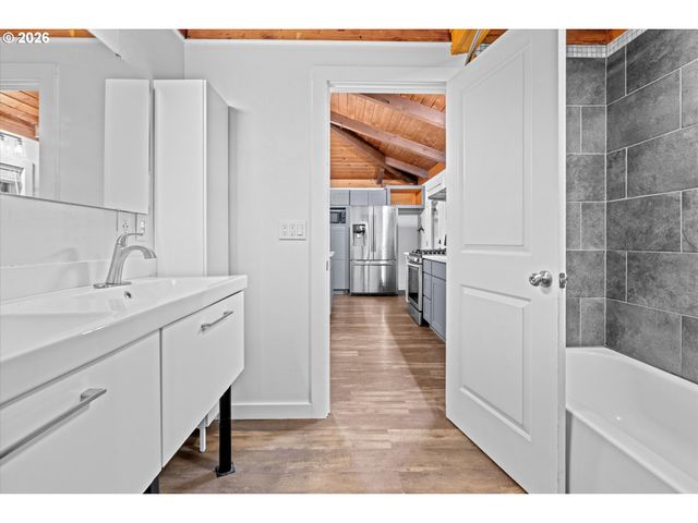 38960 Se RUDE Rd, Sandy, OR 97055