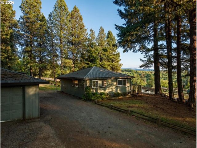 38960 Se RUDE Rd, Sandy, OR 97055