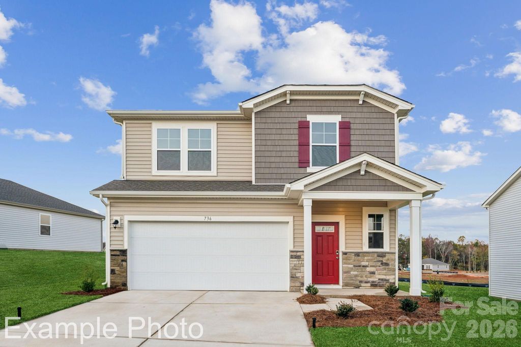 2948 31st Street Lane NE, Hickory, NC 28601