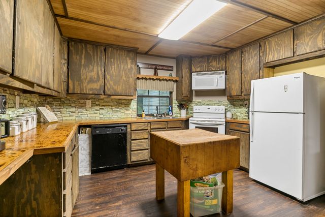 1710 COUNTY ROAD 2928, Hughes Springs, TX 75656