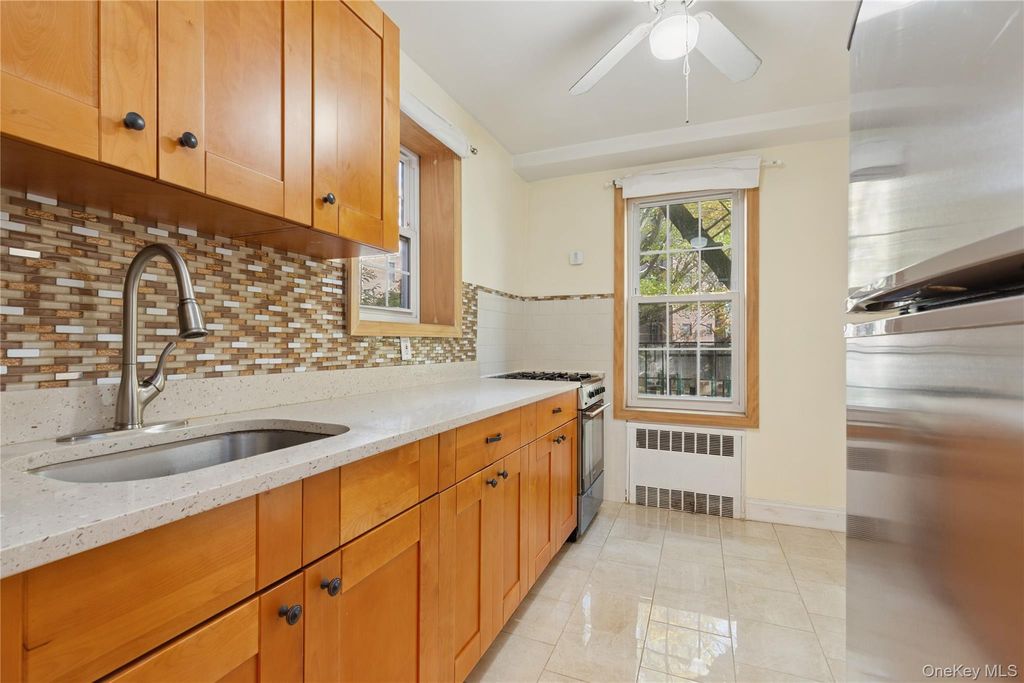 139-09 84 Drive 209, Briarwood, NY 11435