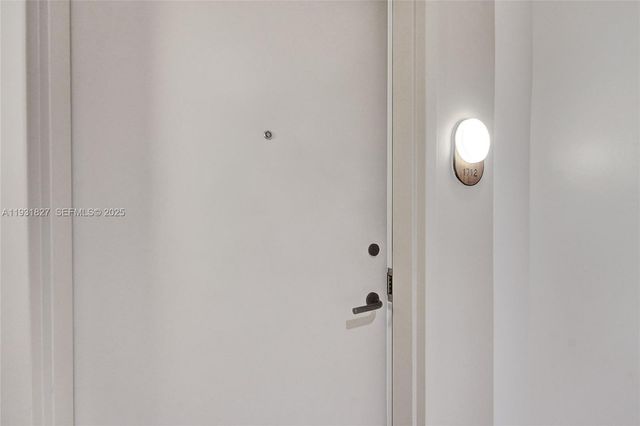 580 72nd St 1712, Miami, FL 33141