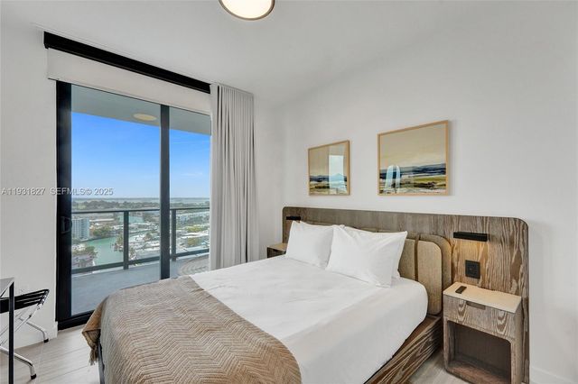 580 72nd St 1712, Miami, FL 33141