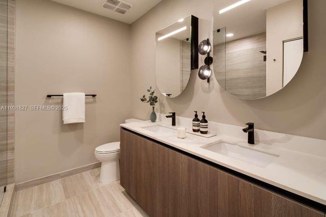 580 72nd St 1712, Miami, FL 33141