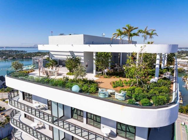 580 72nd St 1712, Miami, FL 33141