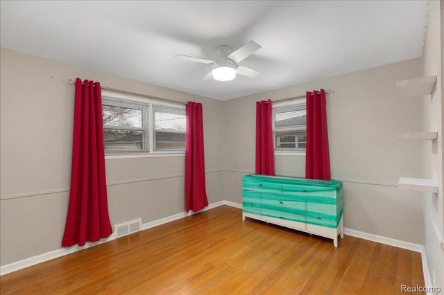 35428 Hathaway Street, Livonia, MI 48150