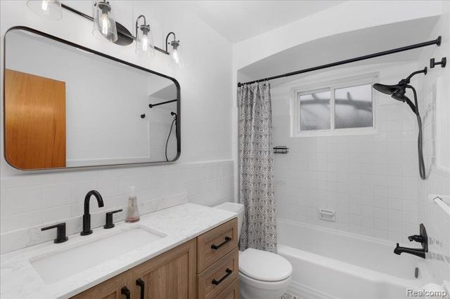 35428 Hathaway Street, Livonia, MI 48150