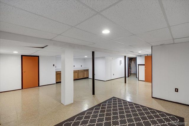 35428 Hathaway Street, Livonia, MI 48150