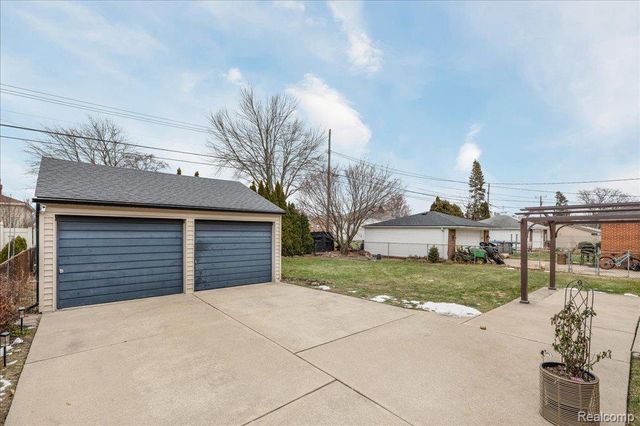 35428 Hathaway Street, Livonia, MI 48150