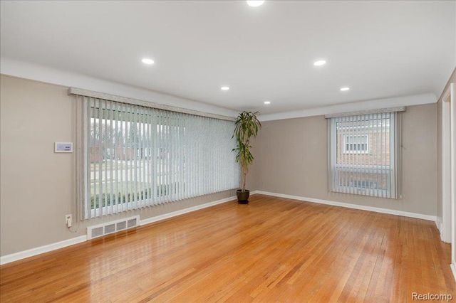 35428 Hathaway Street, Livonia, MI 48150