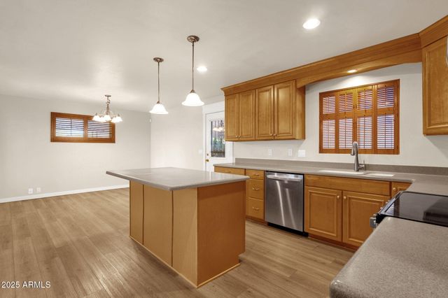 2139 S LA ROSA Drive, Tempe, AZ 85282