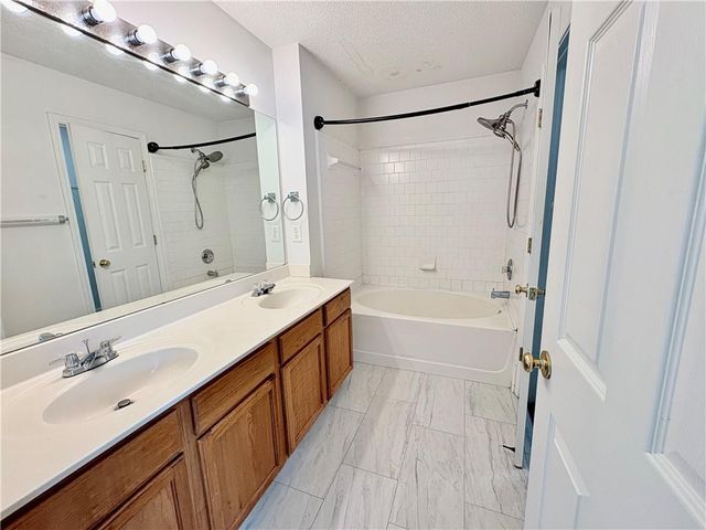 1667 Woodsford Road, Kennesaw, GA 30152