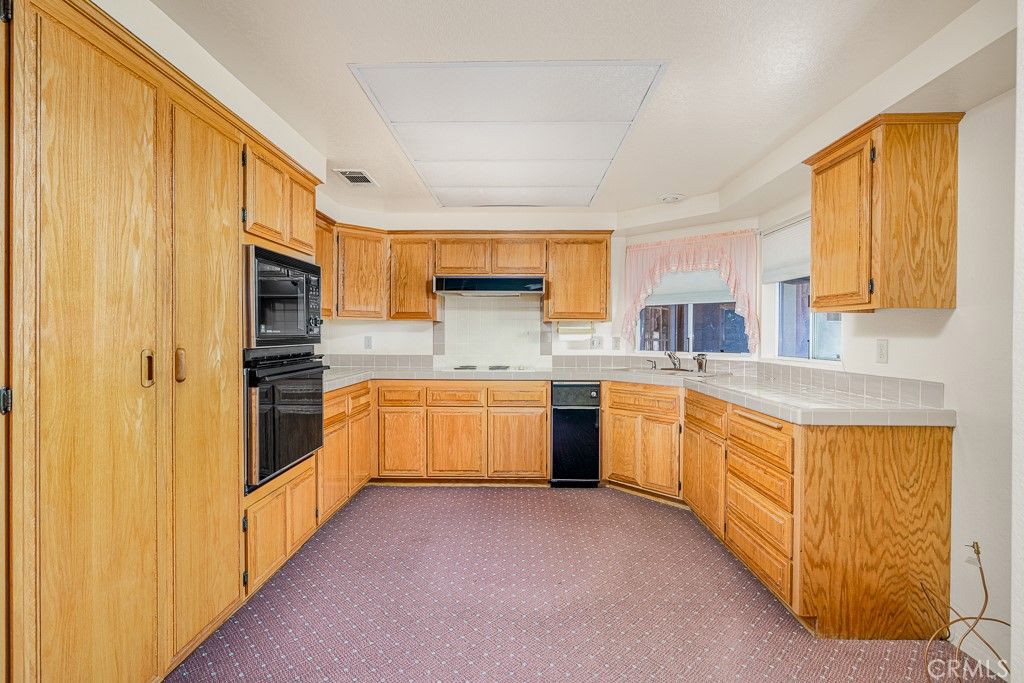 Image 7 of property listing at 2899 Maple, Hemet, CA 92545