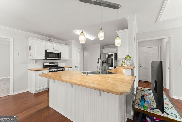 1200 Sunrise Field Court, Lawrenceville, GA 30043