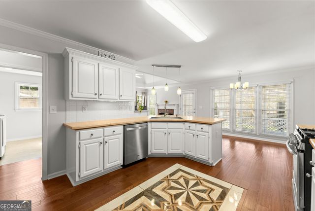 1200 Sunrise Field Court, Lawrenceville, GA 30043