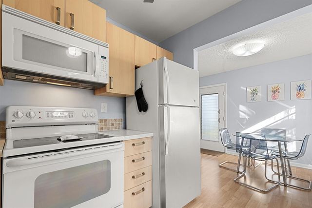 605 Flanders M, Delray Beach, FL 33484