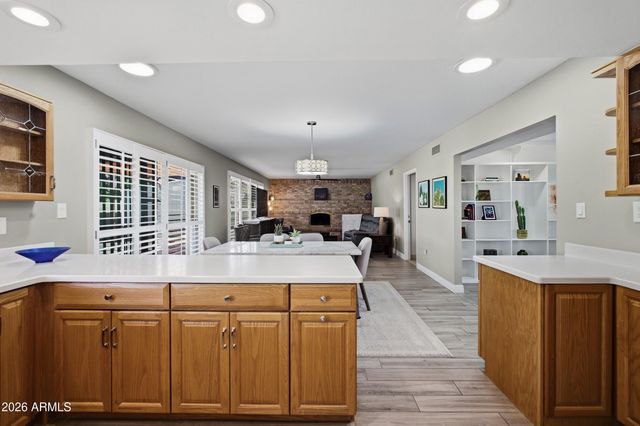 9601 N 35TH Place, Phoenix, AZ 85028
