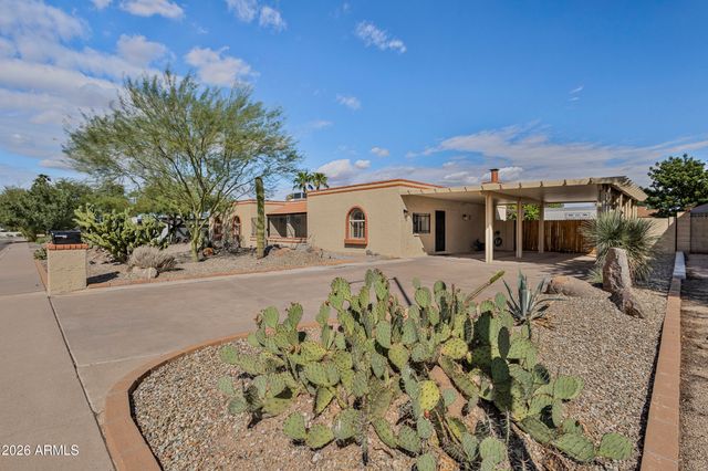 9601 N 35TH Place, Phoenix, AZ 85028