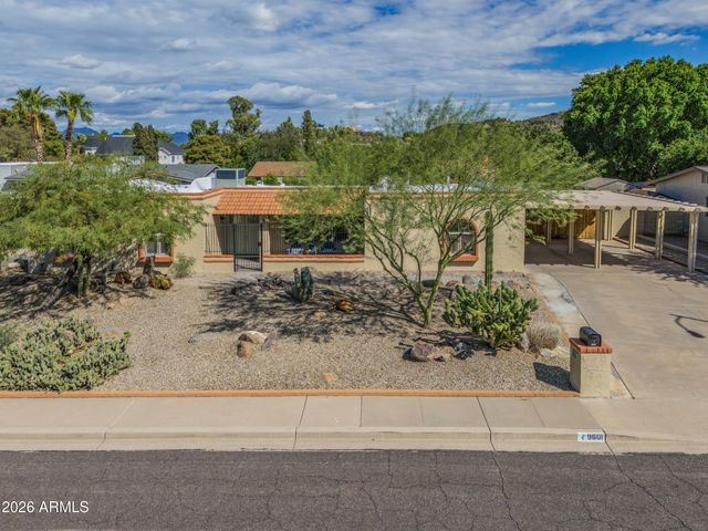 9601 N 35TH Place, Phoenix, AZ 85028