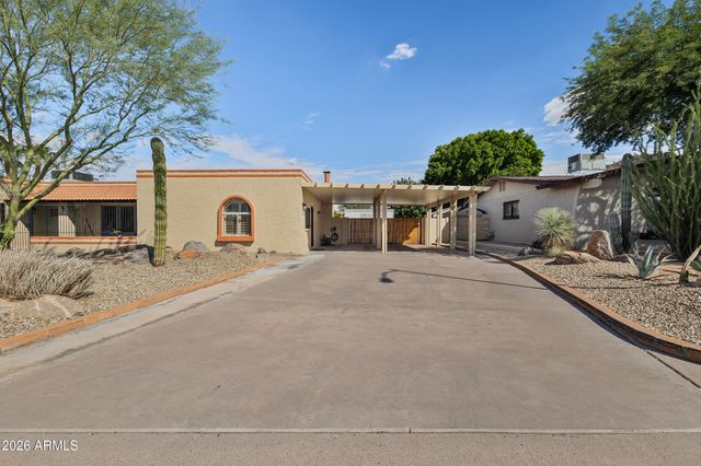 9601 N 35TH Place, Phoenix, AZ 85028