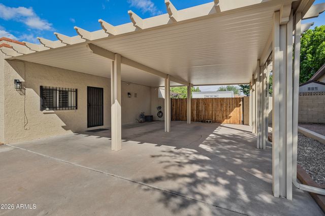 9601 N 35TH Place, Phoenix, AZ 85028