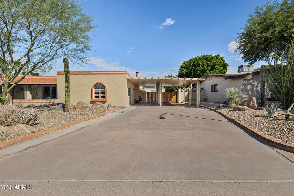 9601 N 35TH Place, Phoenix, AZ 85028 — photo 4