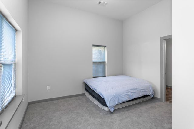 782 Riverfront Parkway 123, Chattanooga, TN 37402