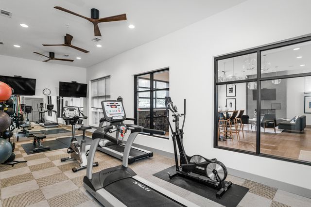 782 Riverfront Parkway 123, Chattanooga, TN 37402