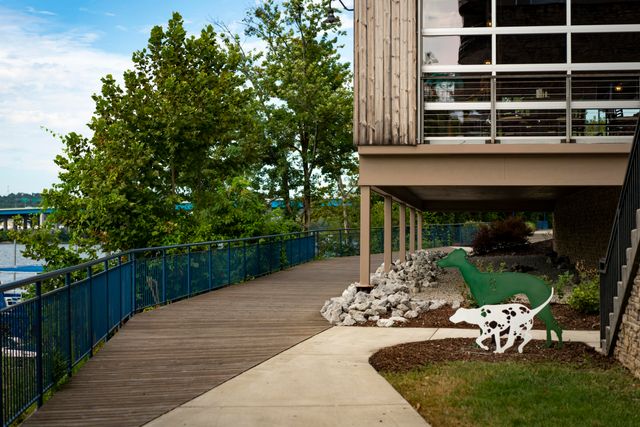 782 Riverfront Parkway 123, Chattanooga, TN 37402