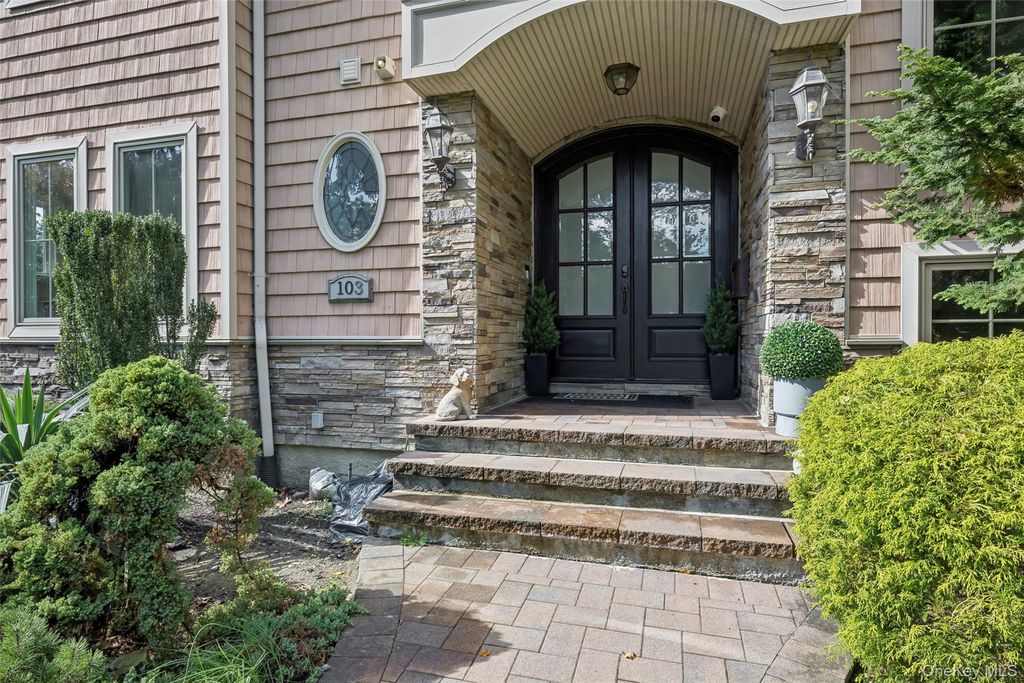 103 High Street, East Williston, NY 11596 — photo 5