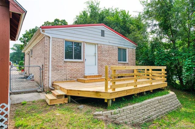 1200 S Holmes Street, Lansing, MI 48912