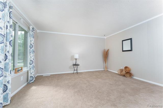 1200 S Holmes Street, Lansing, MI 48912