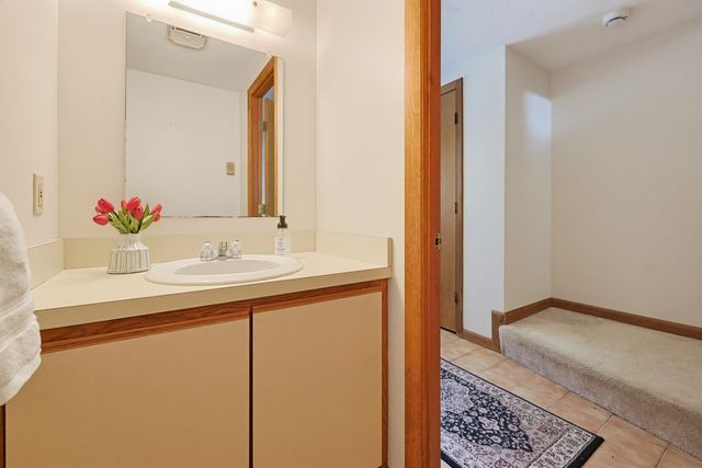 129 Highwood Drive 129, Franklin, MA 02038