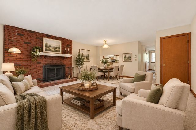 129 Highwood Drive 129, Franklin, MA 02038