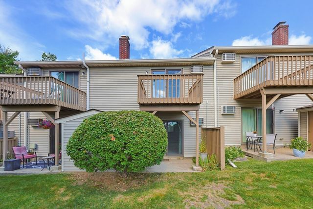 129 Highwood Drive 129, Franklin, MA 02038