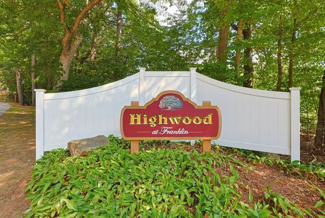 129 Highwood Drive 129, Franklin, MA 02038